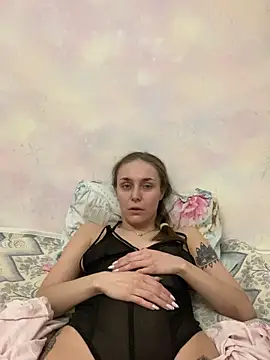 Snapshot of White_Lu chatting on 02.24.25 White Lu online show from 02.24.25