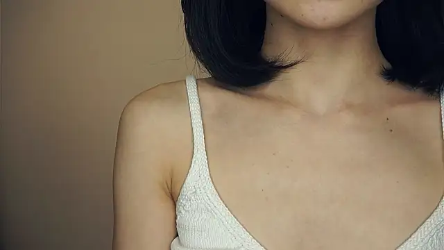 VeronaCritchlow online show from 02.15.25