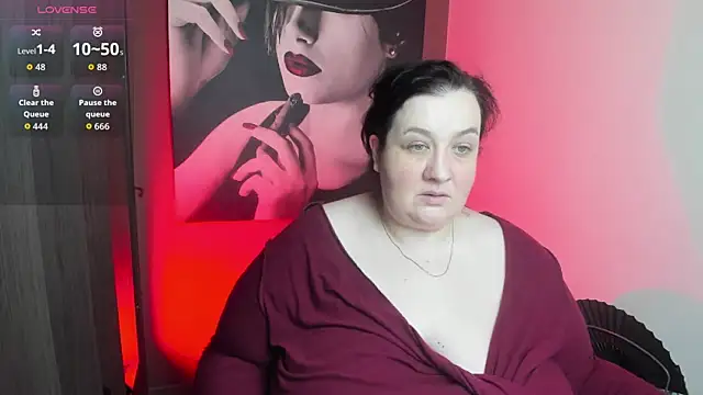 QueenOfHaze online show from 06.23.26