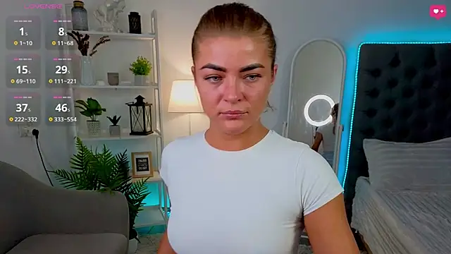 Donna Sun online show from 02.21.25