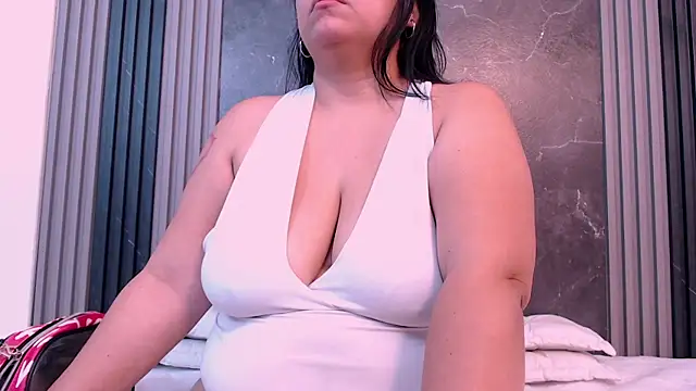 AmmyPike1 online show from 09.11.25