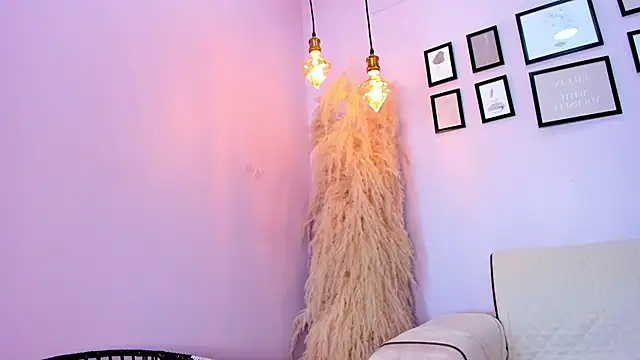 alana rossetti online show from 03.05.25