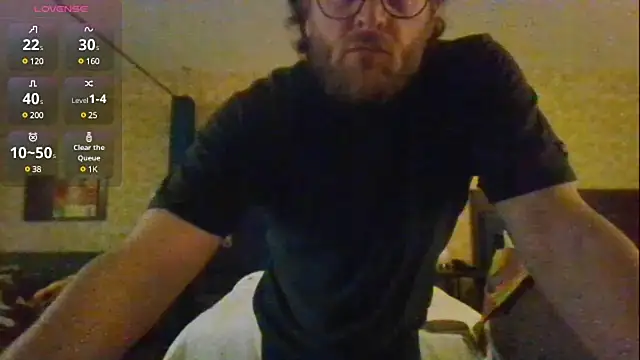 Snapshot of rrunner7718 chatting on 01.28.25 rrunner7718 online show from 01.28.25