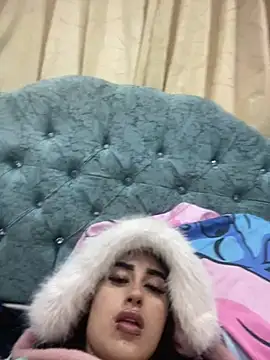 Girl milk7 online show from 03.17.25