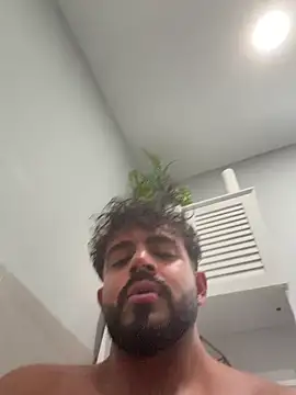 Snapshot of lovehairymen1234 chatting on 10.28.25 lovehairymen1234 online show from 10.28.25