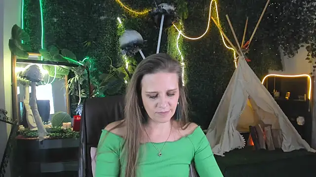 EmiliaBedy online show from 03.11.25