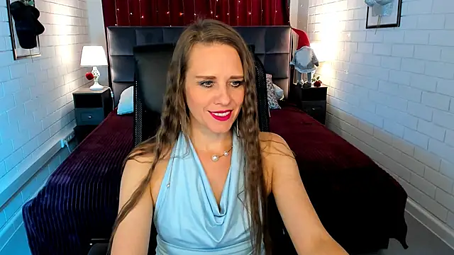 Snapshot of EmiliaBedy chatting on 06.20.26 EmiliaBedy online show from 06.20.26