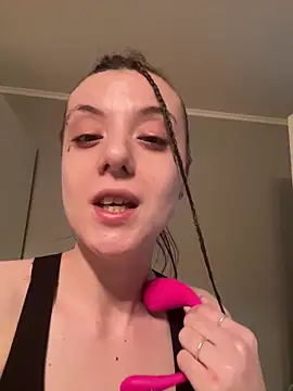 bunnythetailor online show from 01.30.25