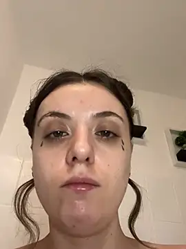 bunnythetailor online show from 02.01.25