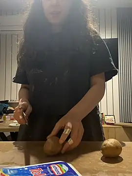 bunnythetailor online show from 06.06.26