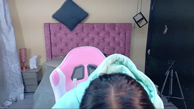 Sofii cutee online show from 12.18.25