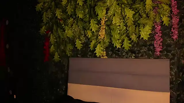 Nikki and Mayk online show from 02.11.25