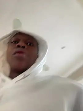 Boneca25 online show from 03.03.25