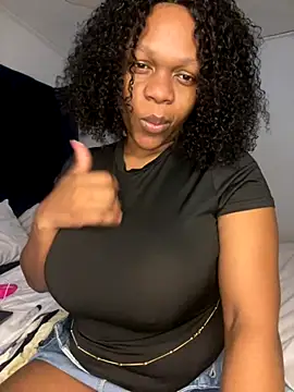 Boneca25 online show from 11.07.25