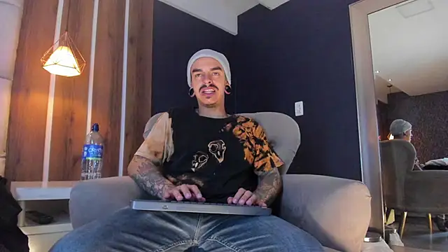 Snapshot of kaletattoo chatting on 07.09.26 kaletattoo online show from 07.09.26