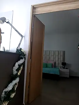 Ariana rouse online show from 12.03.25