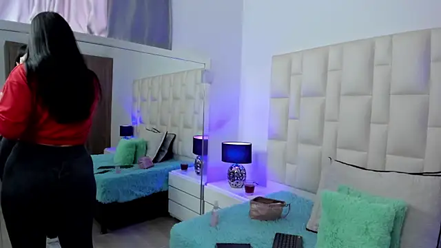 Ariana rouse online show from 04.20.26