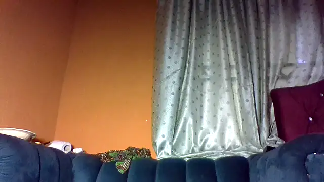 Snapshot of philippiano33 chatting on 11.13.25 philippiano33 online show from 11.13.25