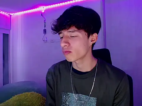 Snapshot of Juanmres chatting on 01.08.26 Juanmres online show from 01.08.26