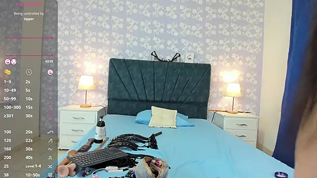  nicolesweet online show from 09.23.25