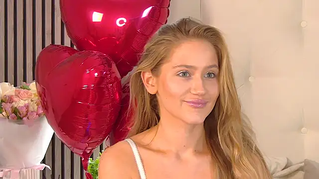 Snapshot of ur_wet_dreams chatting on 02.14.25 ur wet dreams online show from 02.14.25