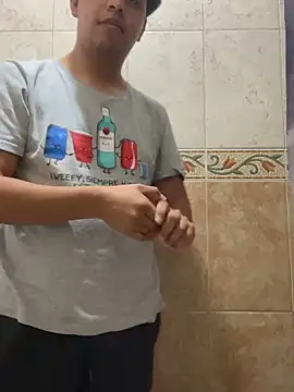 Snapshot of FantasiosoAntony chatting on 03.08.25 FantasiosoAntony online show from 03.08.25