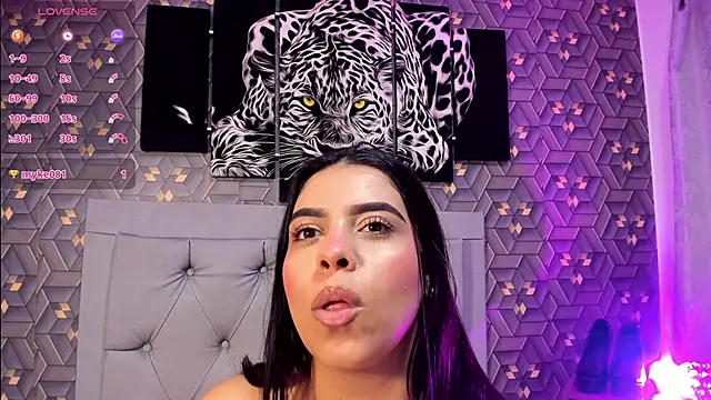 Snapshot of Emily_rivera78 chatting on 03.16.25 Emily rivera78 online show from 03.16.25