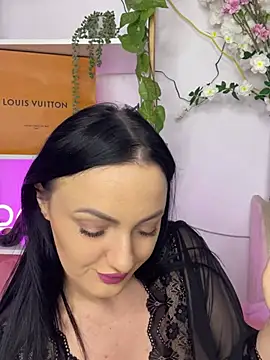 Snapshot of RaisaSalvi chatting on 02.23.25 RaisaSalvi online show from 02.23.25