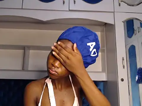 YoungDiva69 online show from 03.19.25