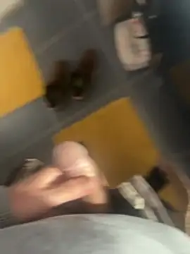 Snapshot of yannusgir33 chatting on 02.23.26 yannusgir33 online show from 02.23.26