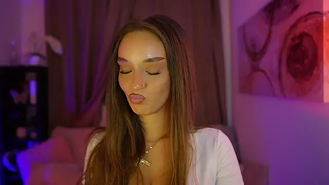 Snapshot of Clara_Nia chatting on 09.14.25 Clara Nia online show from 09.14.25