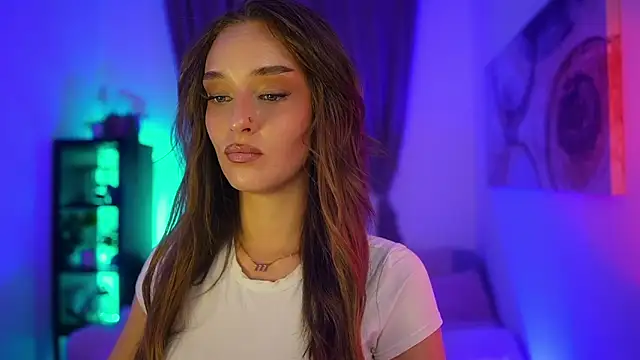 Snapshot of Clara_Nia chatting on 11.01.25 Clara Nia online show from 11.01.25