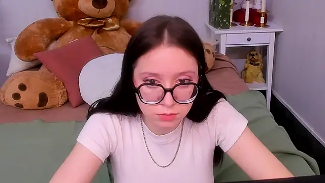 Alikka Shykitty online show from 02.05.25