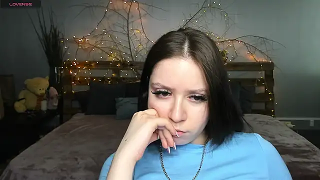 Alikka Shykitty online show from 03.13.25