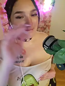 Jinyxx3 online show from 02.19.25