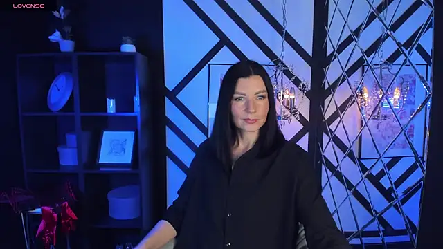 Snapshot of MonicaCheerful chatting on 02.01.25 MonicaCheerful online show from 02.01.25