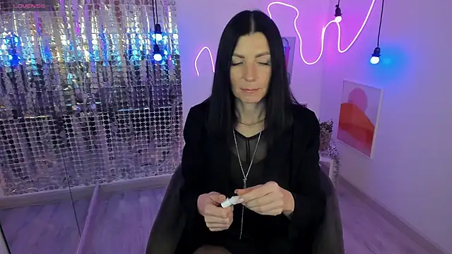 Snapshot of MonicaCheerful chatting on 02.08.25 MonicaCheerful online show from 02.08.25