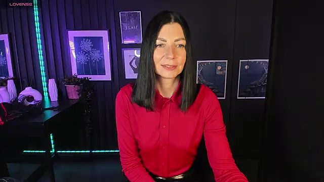 Snapshot of MonicaCheerful chatting on 02.09.25 MonicaCheerful online show from 02.09.25