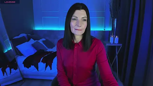 Snapshot of MonicaCheerful chatting on 02.14.25 MonicaCheerful online show from 02.14.25