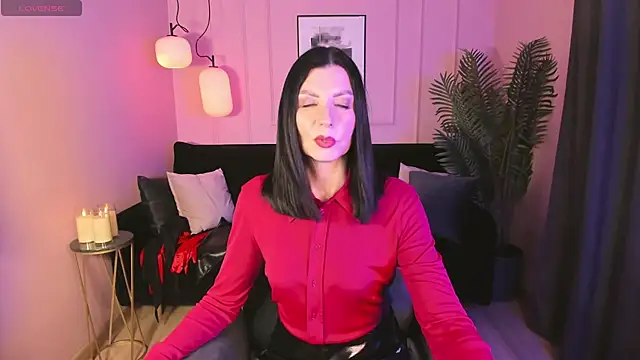 Snapshot of MonicaCheerful chatting on 02.22.25 MonicaCheerful online show from 02.22.25