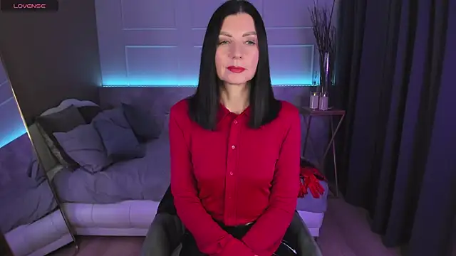 Snapshot of MonicaCheerful chatting on 02.23.25 MonicaCheerful online show from 02.23.25