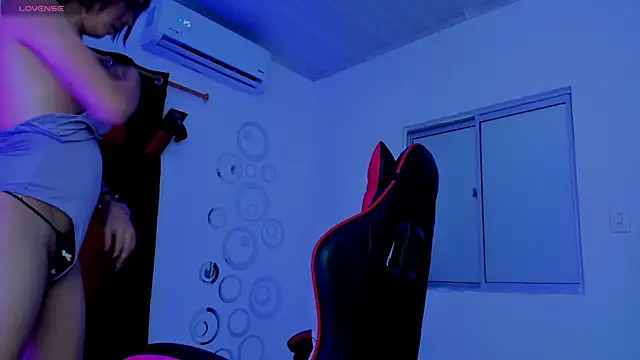 Nicol TransGirl online show from 10.07.25