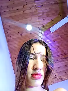 Snapshot of -Nicol chatting on 02.12.25 -Nicol online show from 02.12.25