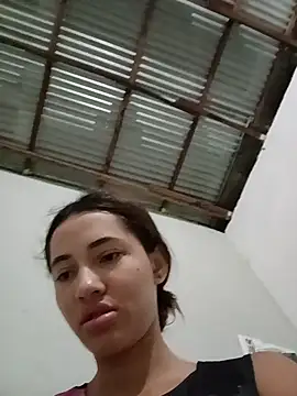 Snapshot of -Nicol chatting on 10.22.25 -Nicol online show from 10.22.25