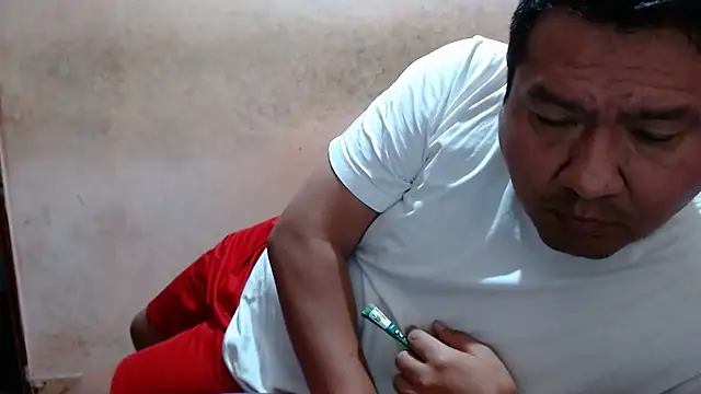 Snapshot of nakedlima chatting on 10.25.25 nakedlima online show from 10.25.25