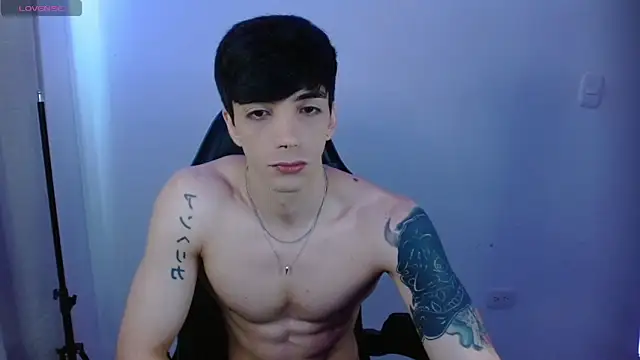 Snapshot of H3ll_B0I chatting on 02.15.26 H3ll B0I online show from 02.15.26