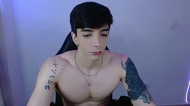 Snapshot of H3ll_B0I chatting on 02.21.26 H3ll B0I online show from 02.21.26