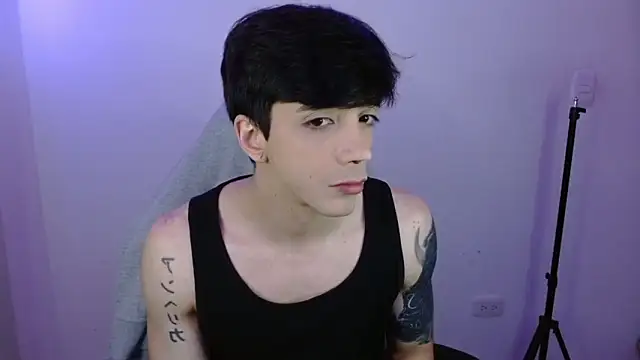 Snapshot of H3ll_B0I chatting on 03.25.26 H3ll B0I online show from 03.25.26