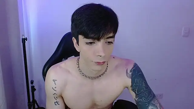 Snapshot of H3ll_B0I chatting on 03.28.26 H3ll B0I online show from 03.28.26