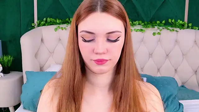 Snapshot of Ariadna_Holder chatting on 03.01.25 Ariadna Holder online show from 03.01.25